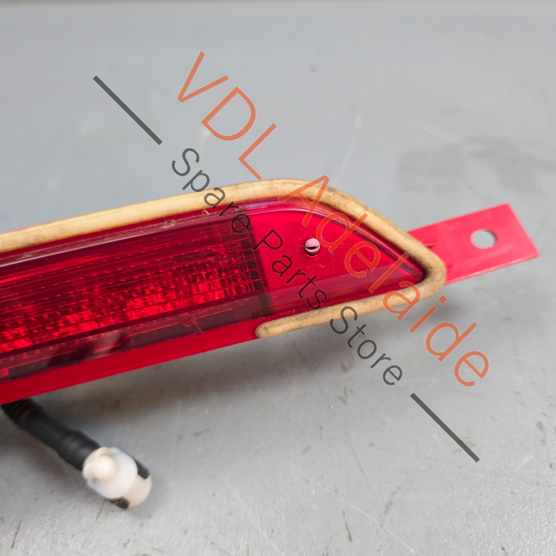 5G6945087A    VW Golf MK7 7.5 Gti R R-Line Spoiler Mounted 3rd Brake Light Middle 5G6945087A