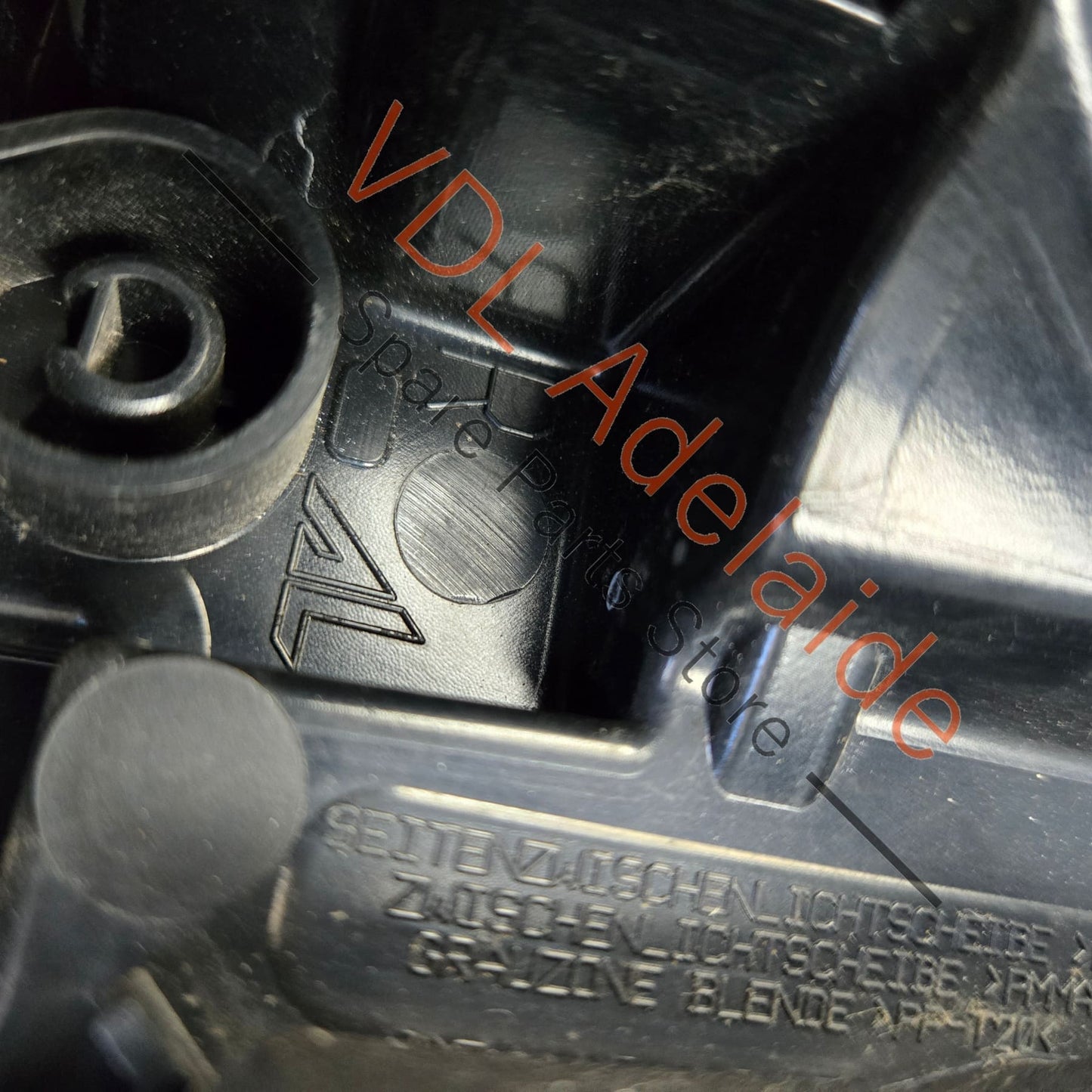 5G0945208C    VW Golf R MK7 Right Outer LED Tail Brake Light Taillight 5G0945208C