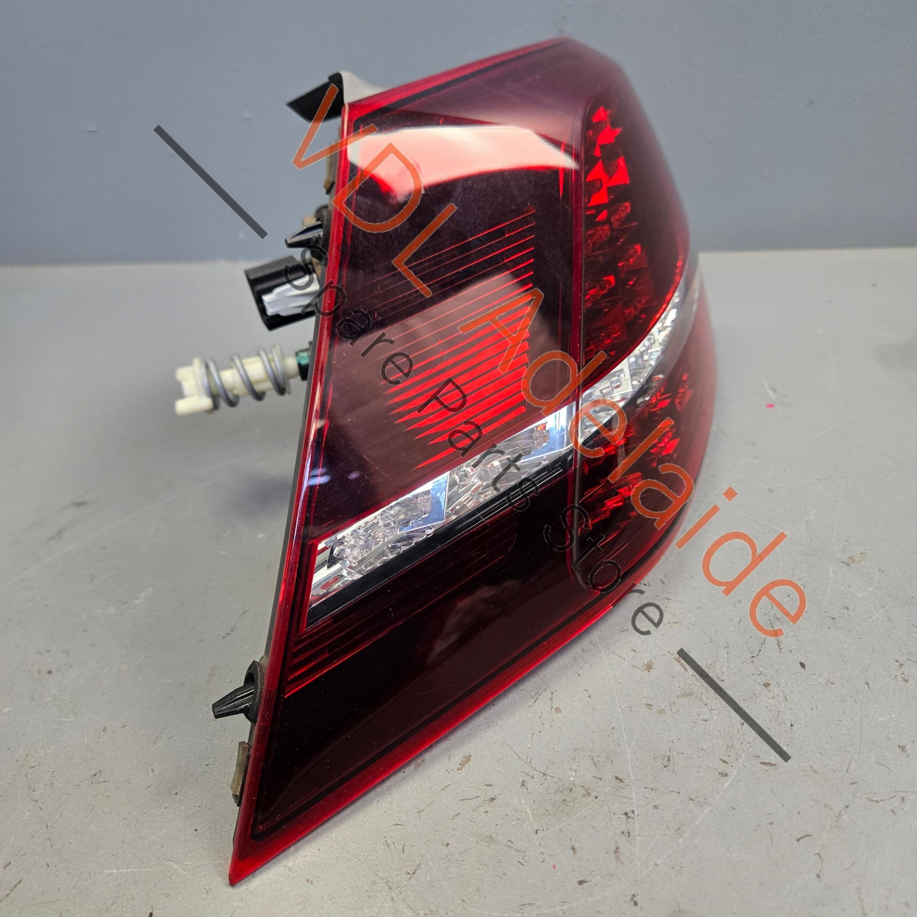 5G0945207C    VW Golf R MK7 Left Outer LED Tail Brake Light Taillight 5G0945207C