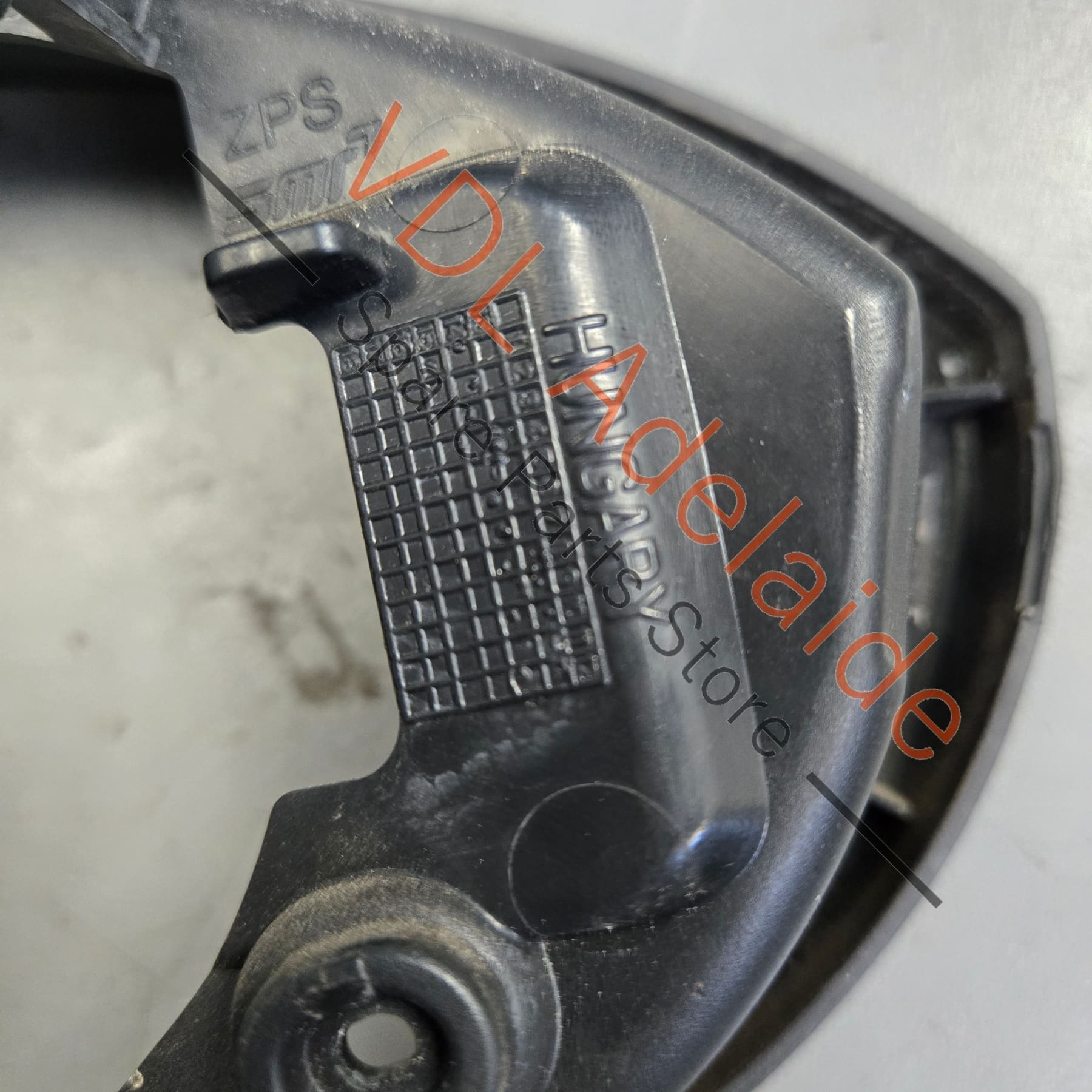 5G0857601A 5G0857601A9B9   VW Golf R MK7 Left Side Wing Mirror Frame 5G0857601A