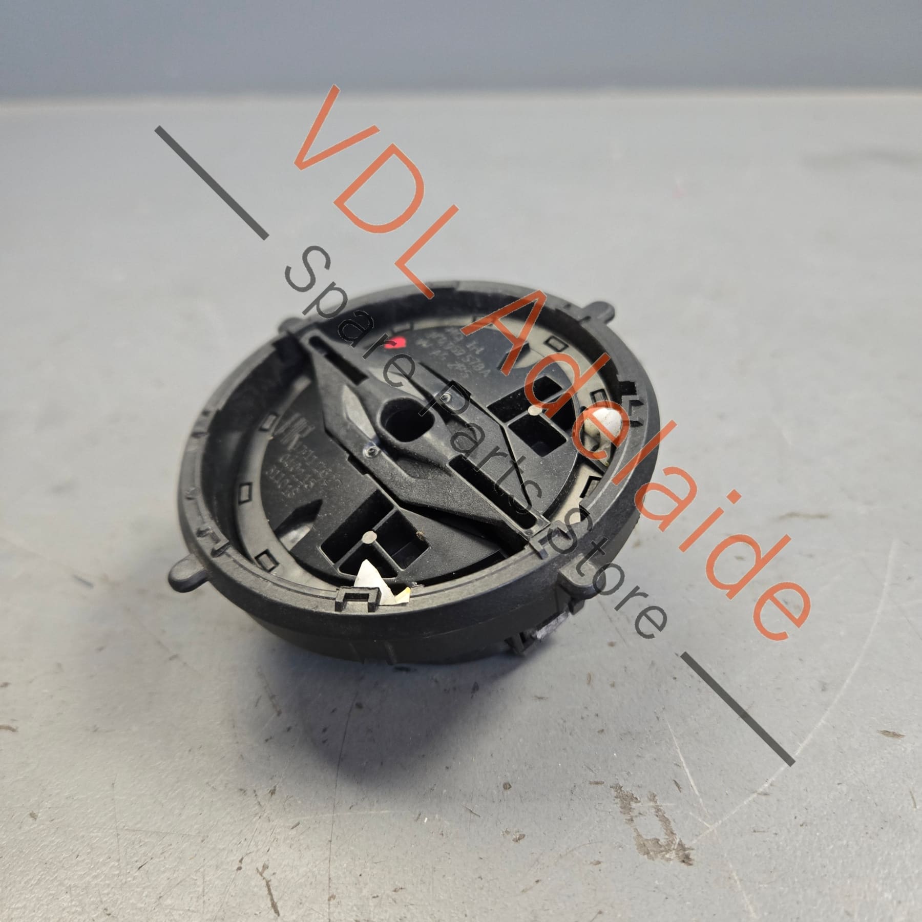 1K0959578A    VW Golf MK7 Left Wing Mirror Adjustment Motor 1K0959578A
