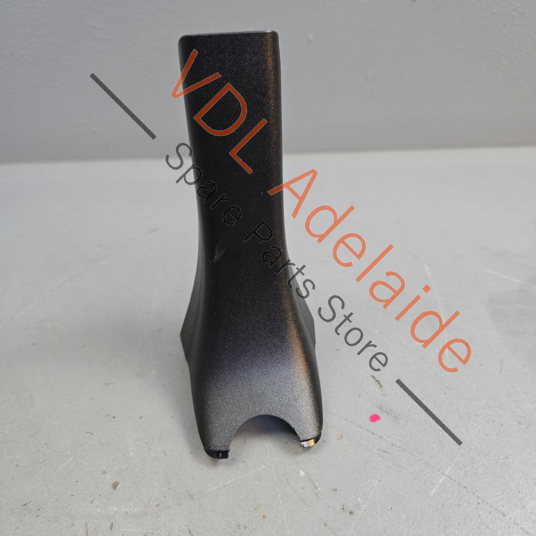 5G0857593A    VW Golf Mk7 Interior Rear View Mirror Trim Cover 5G0857593A 5G0867927A