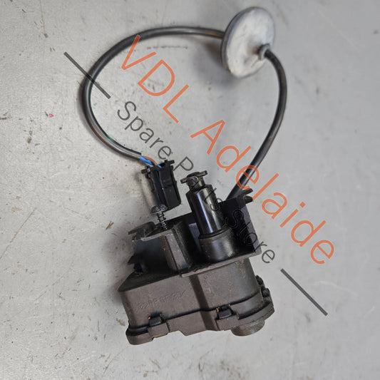 5C6810773H    VW Golf R Mk7 Fuel Filler Door Flap Open Release Control Element Mechanism 5C6810773H
