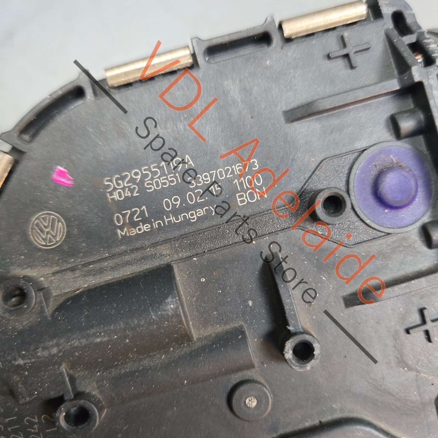 5G2955023C    VW Golf MK7 Front Windscreen Windshield Wiper Motor Assembly 5G2955023C