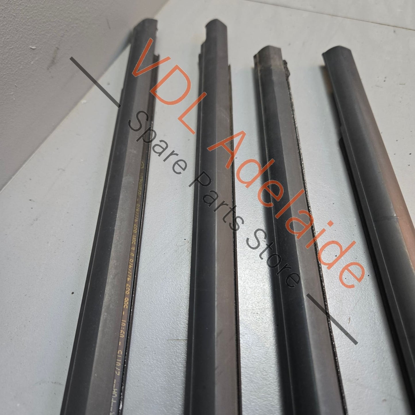 5G4837477D5AP 5G4837478D5AP   VW Golf MK7 Door Aperture Window Slot Seal Set Front & Rear Satin Black 5G4837477D 5G4837478D