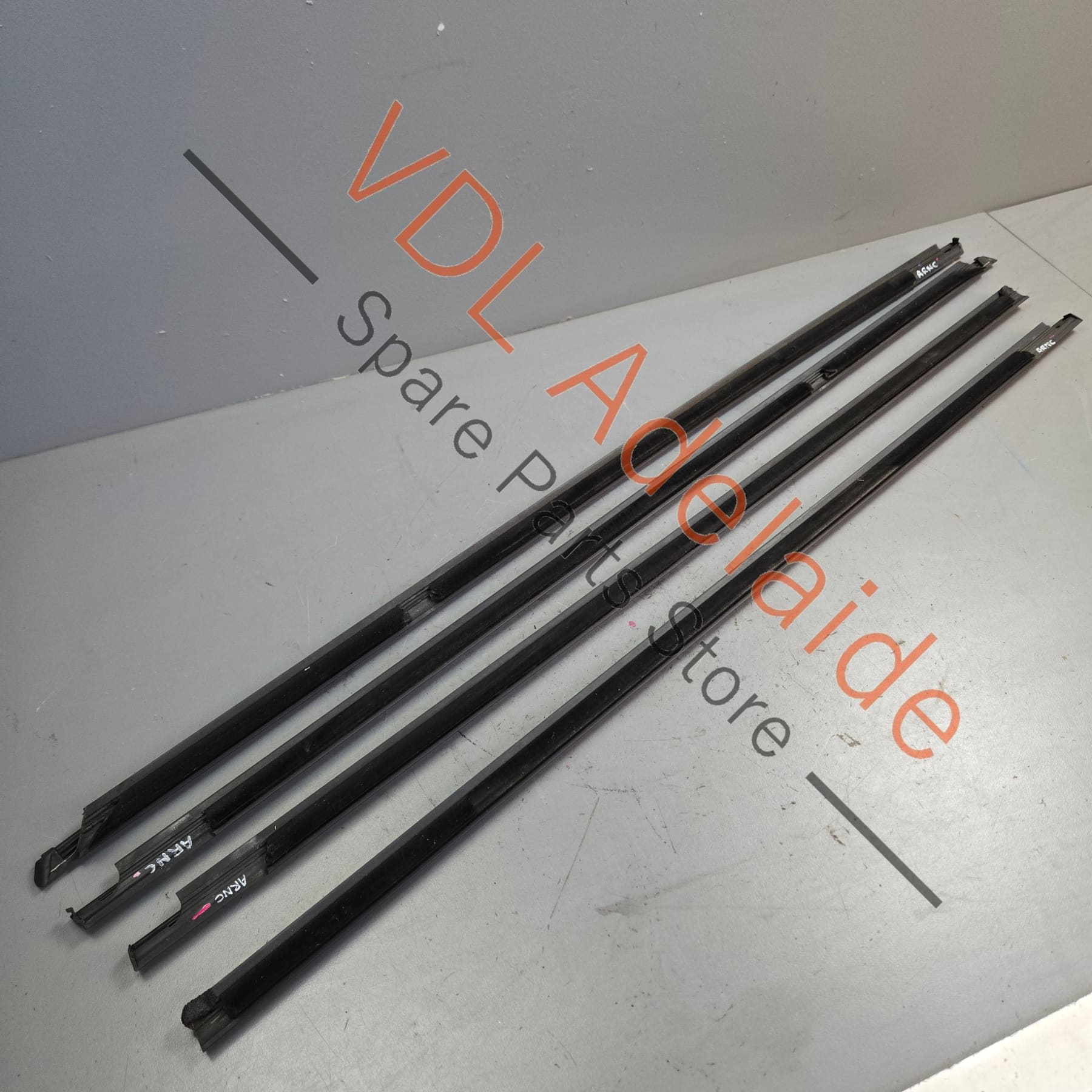 5G4837477D5AP 5G4837478D5AP   VW Golf MK7 Door Aperture Window Slot Seal Set Front & Rear Satin Black 5G4837477D 5G4837478D