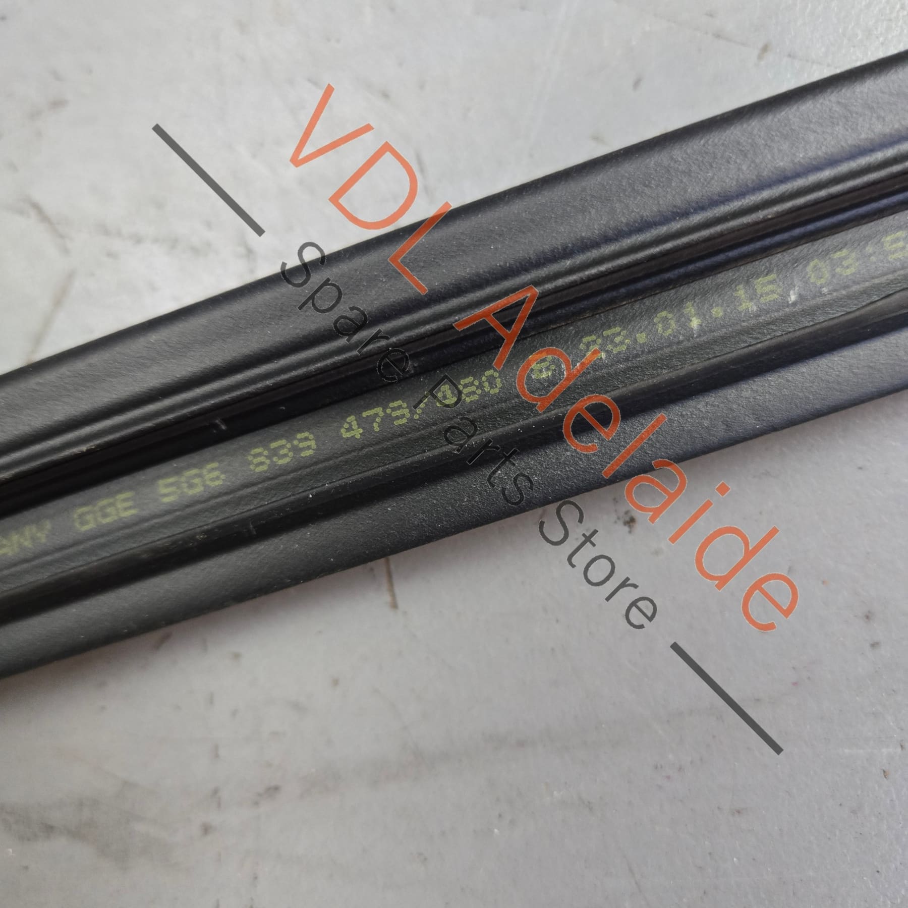 5G6839431J5AP    VW Golf MK7 Rear Left Door Frame Window Rubber 5G4839431J 5AP