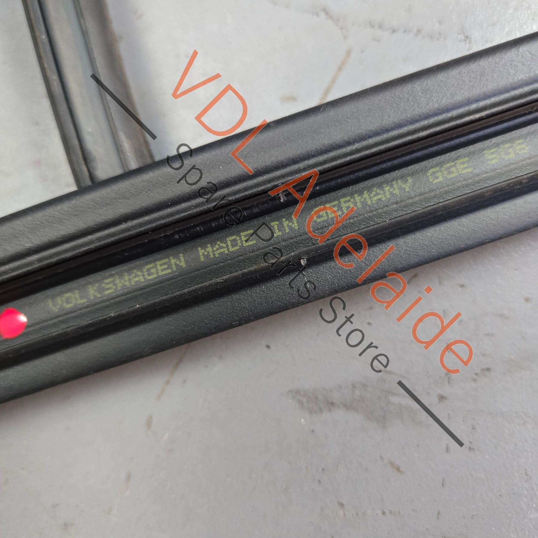 5G6839431J5AP    VW Golf MK7 Rear Left Door Frame Window Rubber 5G4839431J 5AP