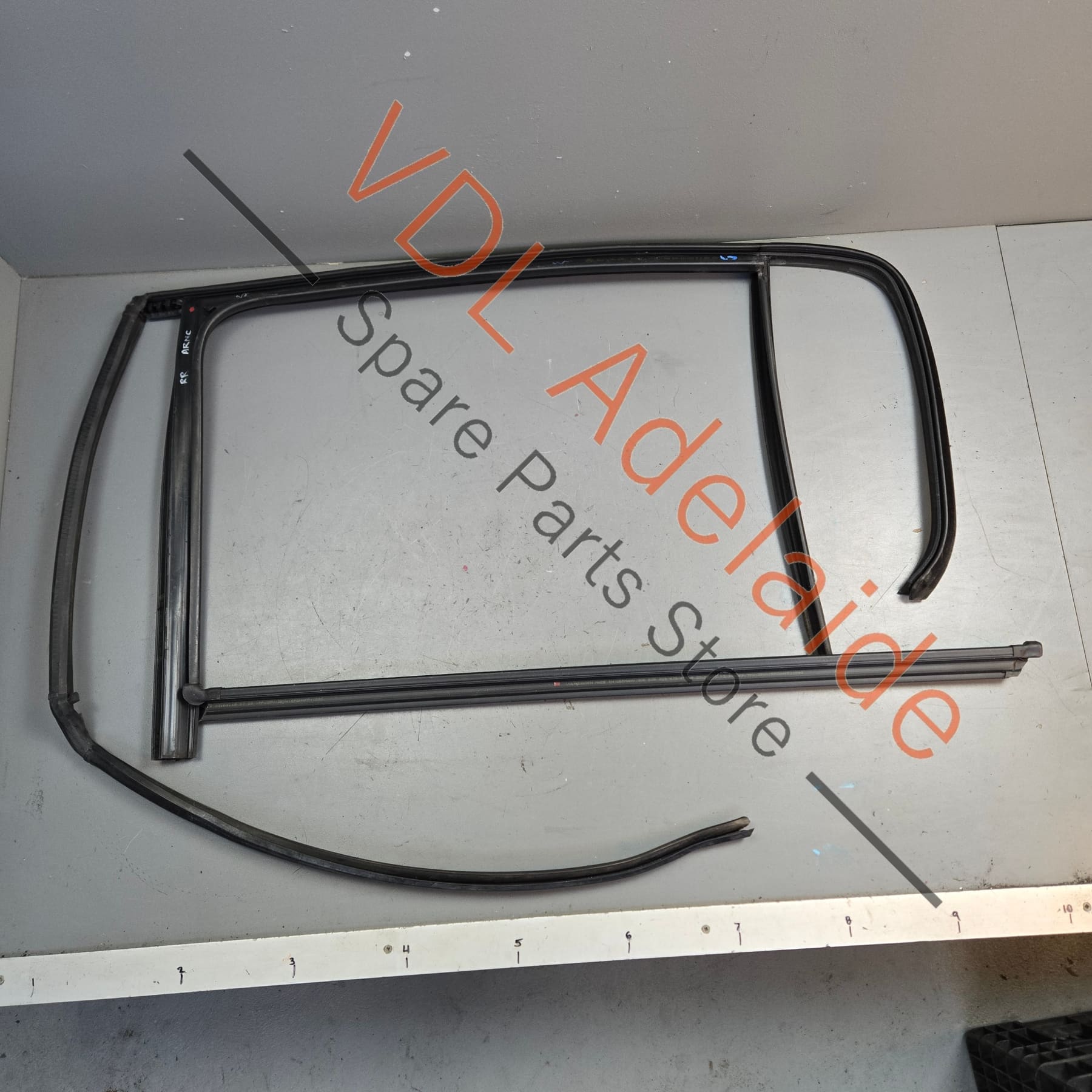 5G6839432J5AP    VW Golf MK7 Rear Right Door Frame Window Rubber 5G4839432J 5AP