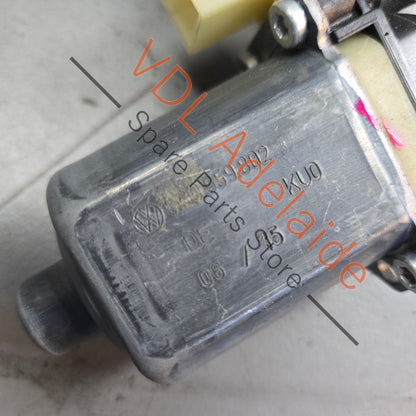 5Q0959802B 8W0959802   VW Golf MK7 Front Right Window Regulator Motor 5Q0959802B 8W0959802