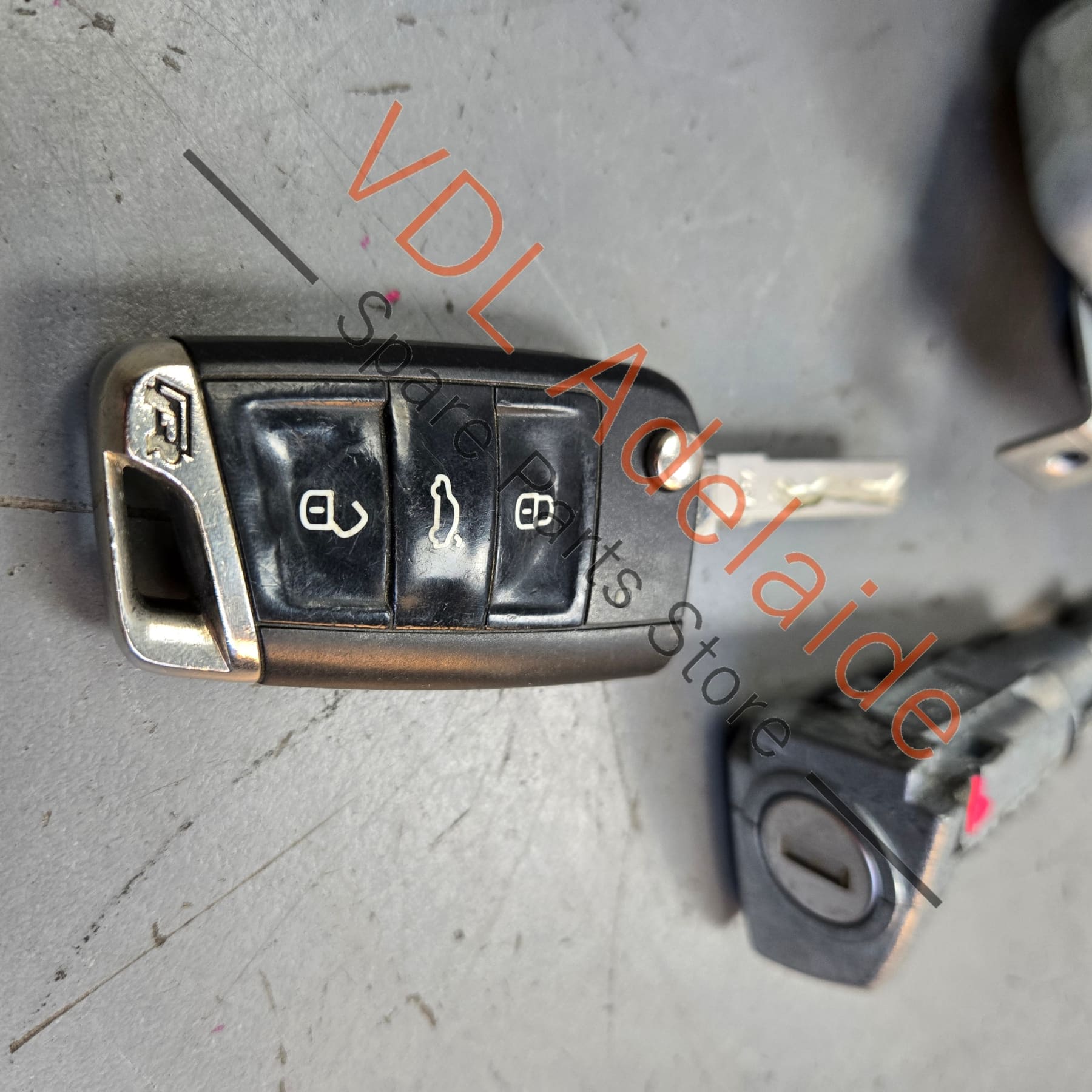5Q0905861A    VW Golf MK7 Audi A3 S3 Steering Column Lock for vehicles with Keyless Go 5Q0905861A