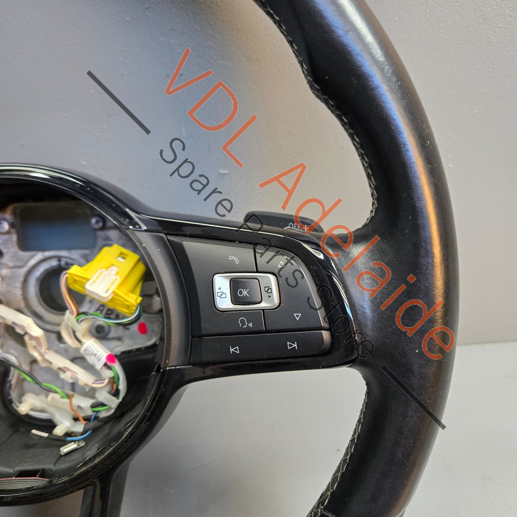 5G0419091HS 5G0419091HSHYZ   VW Golf R MK7 Flat Bottom Sports Leather Steering Wheel 5G0419091HS