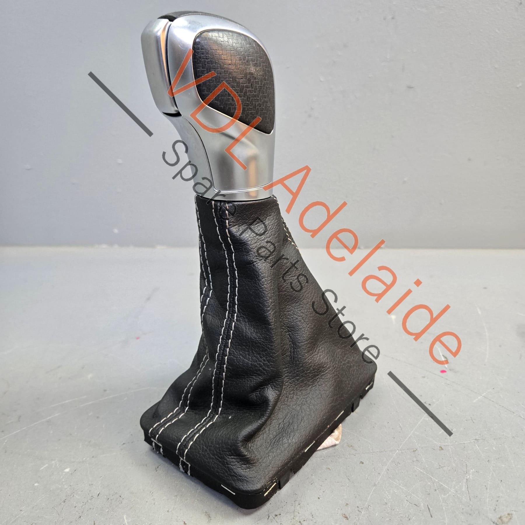 5G2713203K    VW Golf R MK7 7.5 Auto DSG Gear Shift Cover Trim Shifter Knob 5G2713203AA CMU