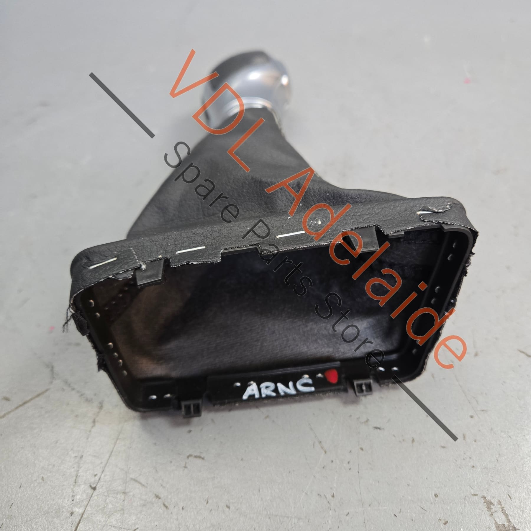 5G2713203K    VW Golf R MK7 7.5 Auto DSG Gear Shift Cover Trim Shifter Knob 5G2713203AA CMU