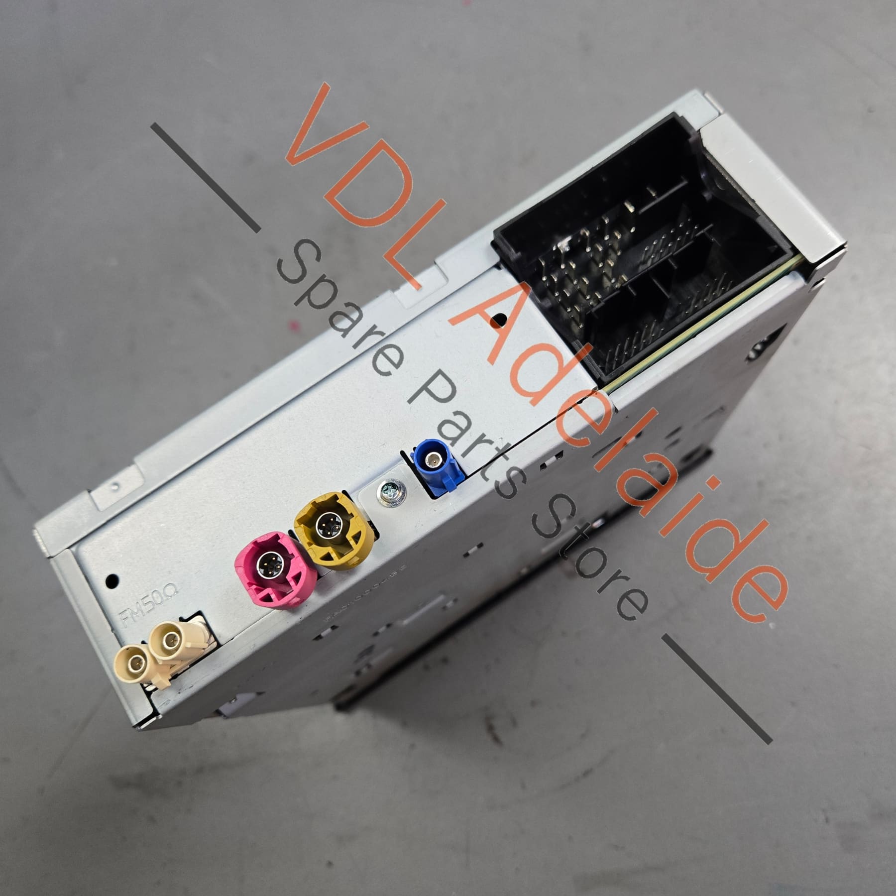 5G0035846A    VW Golf Mk7 Discover Media Control Unit Radio Bluetooth SD/CD Navigation 5G0035846A