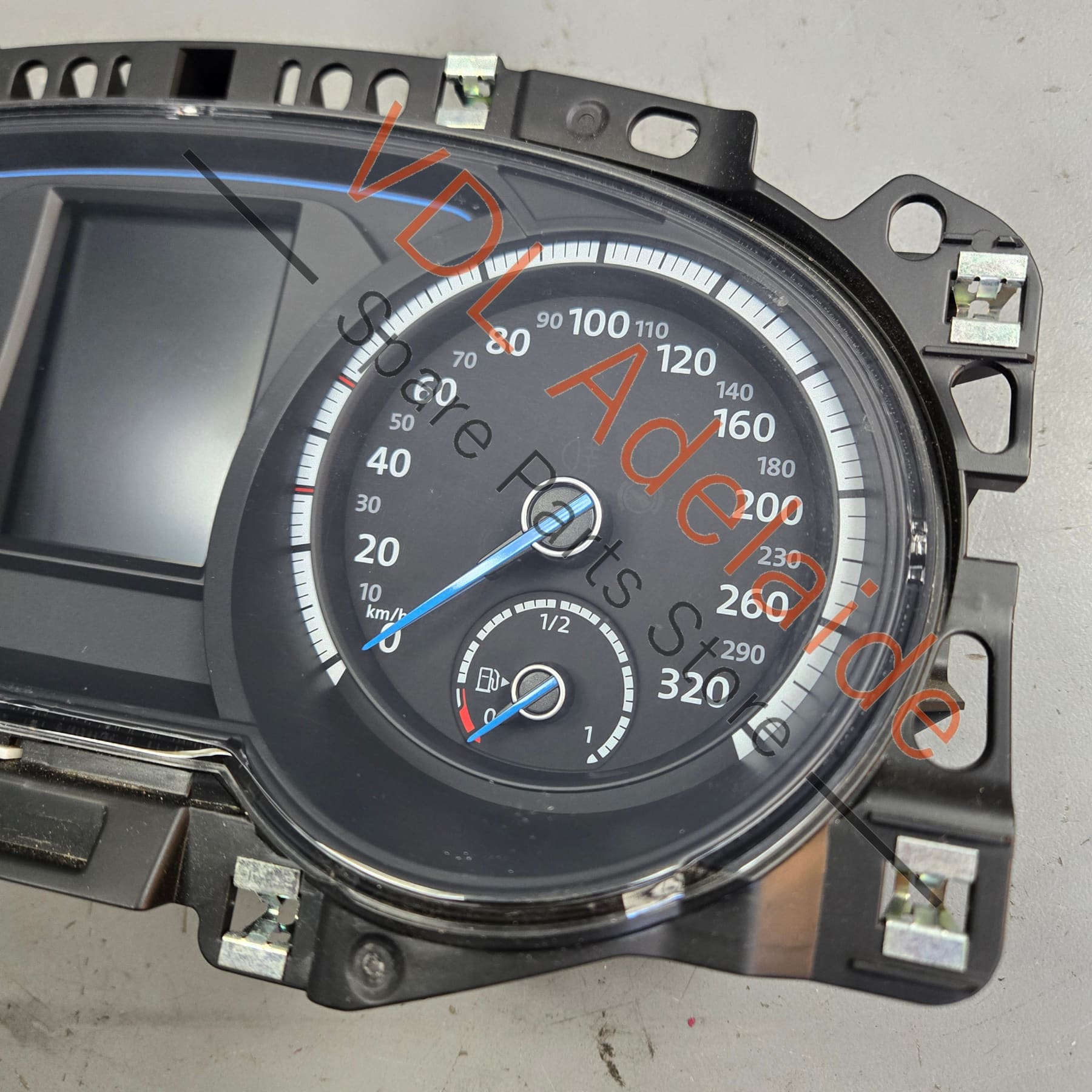 5G0920758    VW Golf R MK7 Combi-instrument Kombiinstrument Dash Cluster 320 km/h 5G1920758