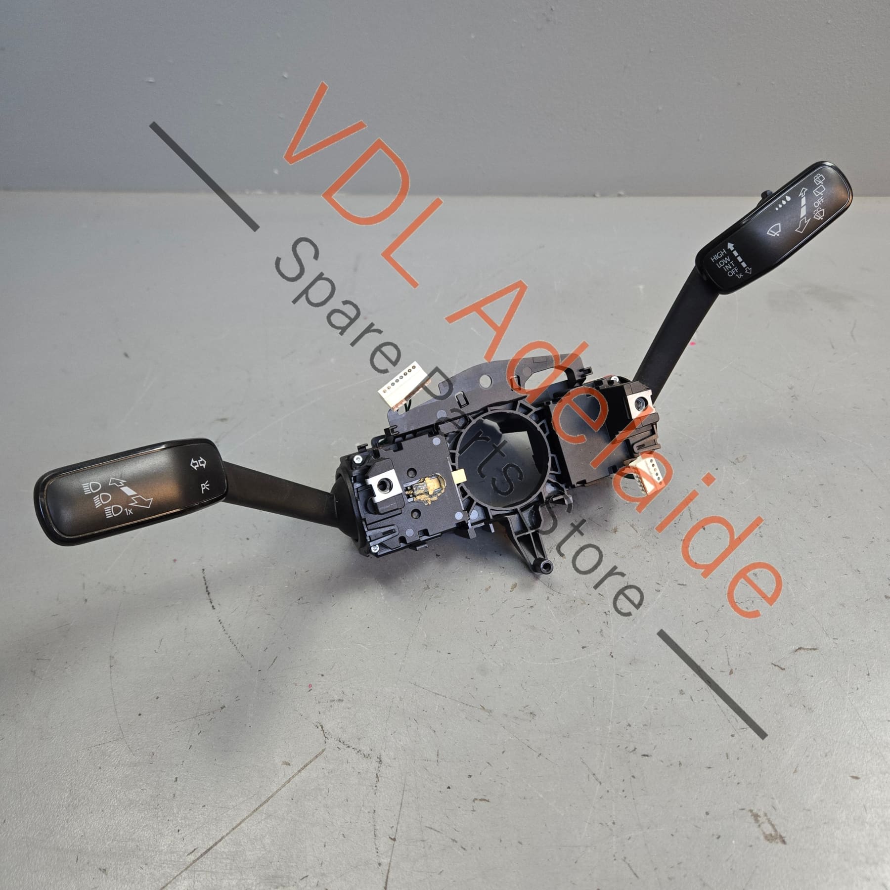 5Q0953507EA    VW Steering Colum Combination Switch for Wipers Indicators 5Q0953507