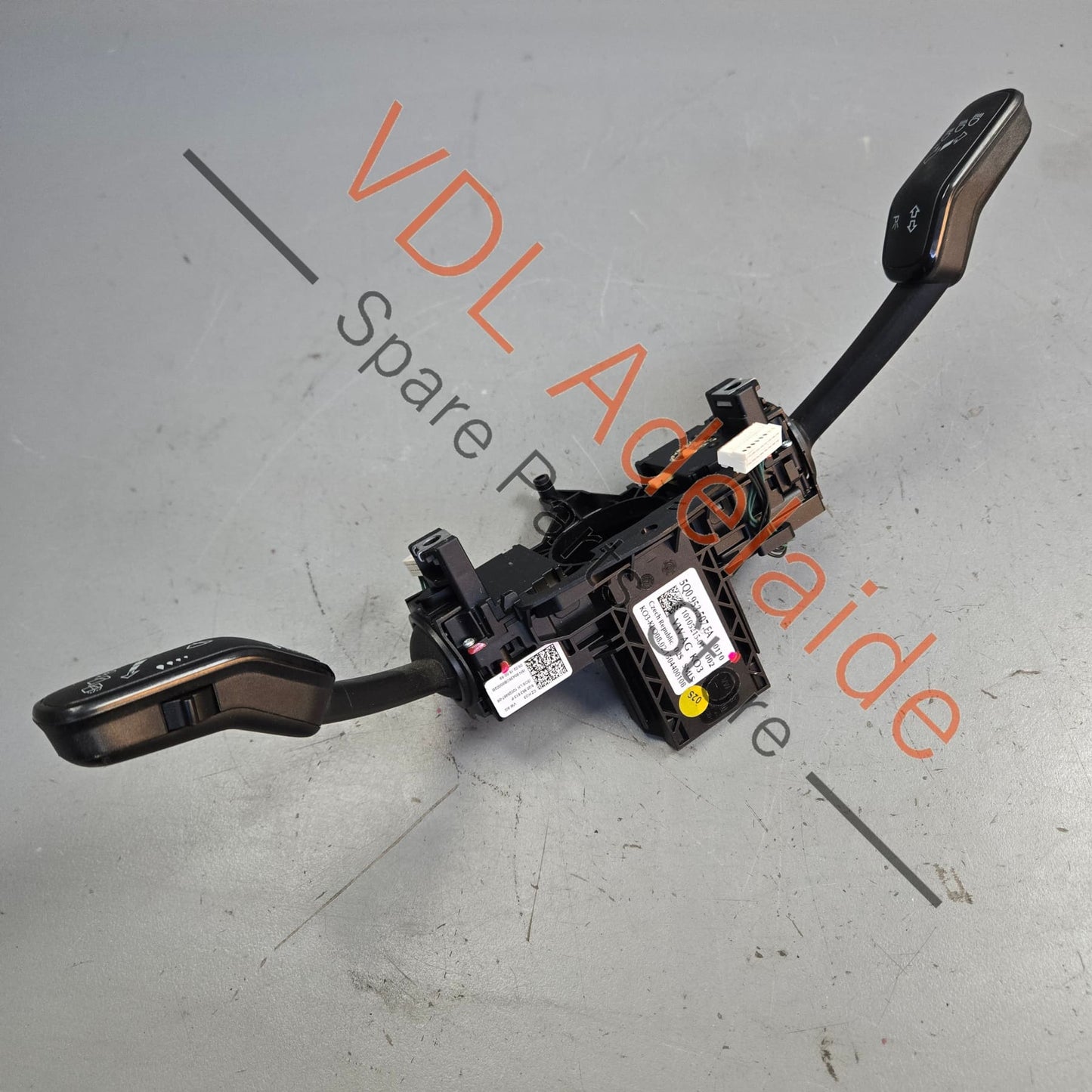 5Q0953507EA    VW Steering Colum Combination Switch for Wipers Indicators 5Q0953507