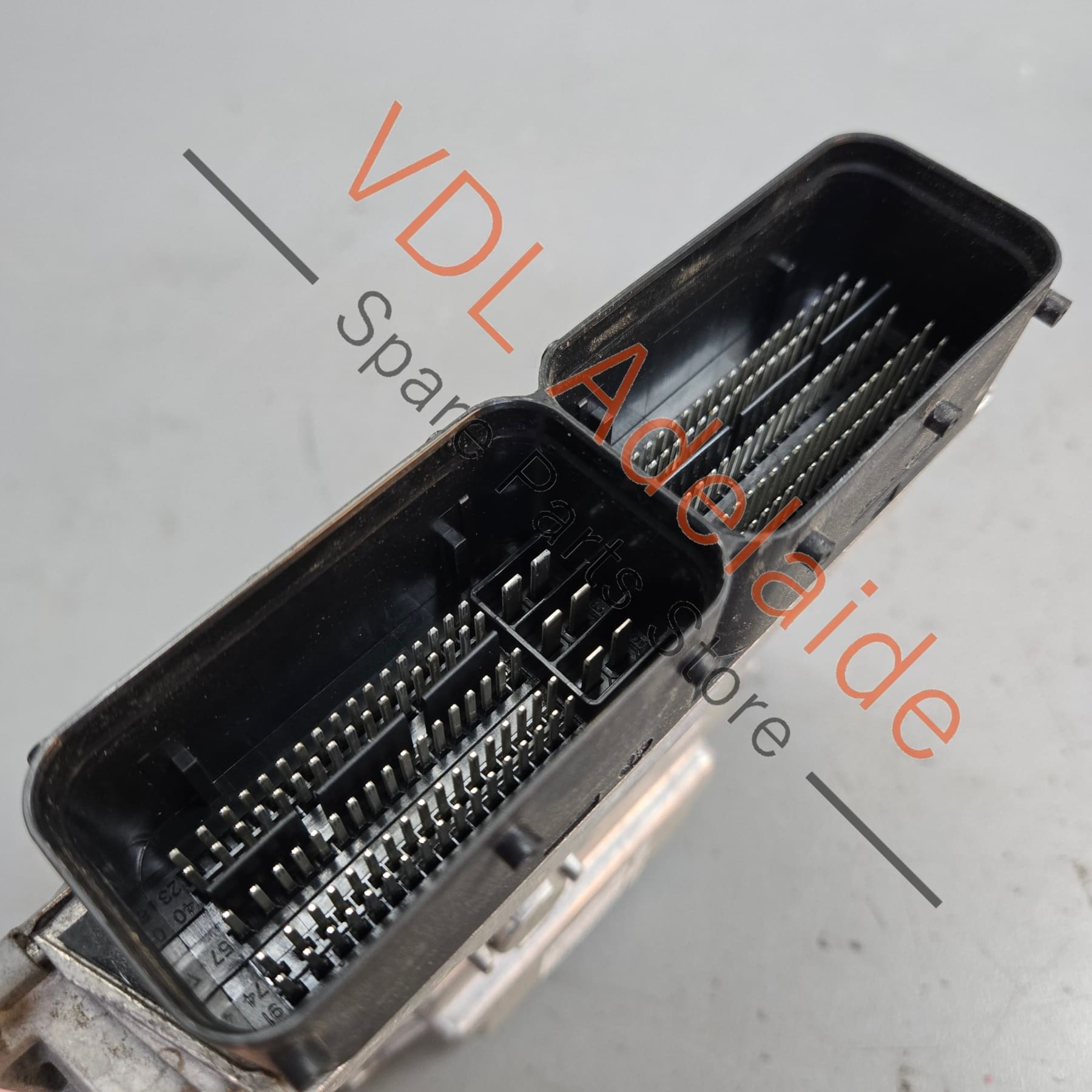 5G0906259E 06K907425B   VW Golf R MK7 Engine Control Unit ECU for 2.0 CJXB Petrol Engine 06K907425B 5G0906259E