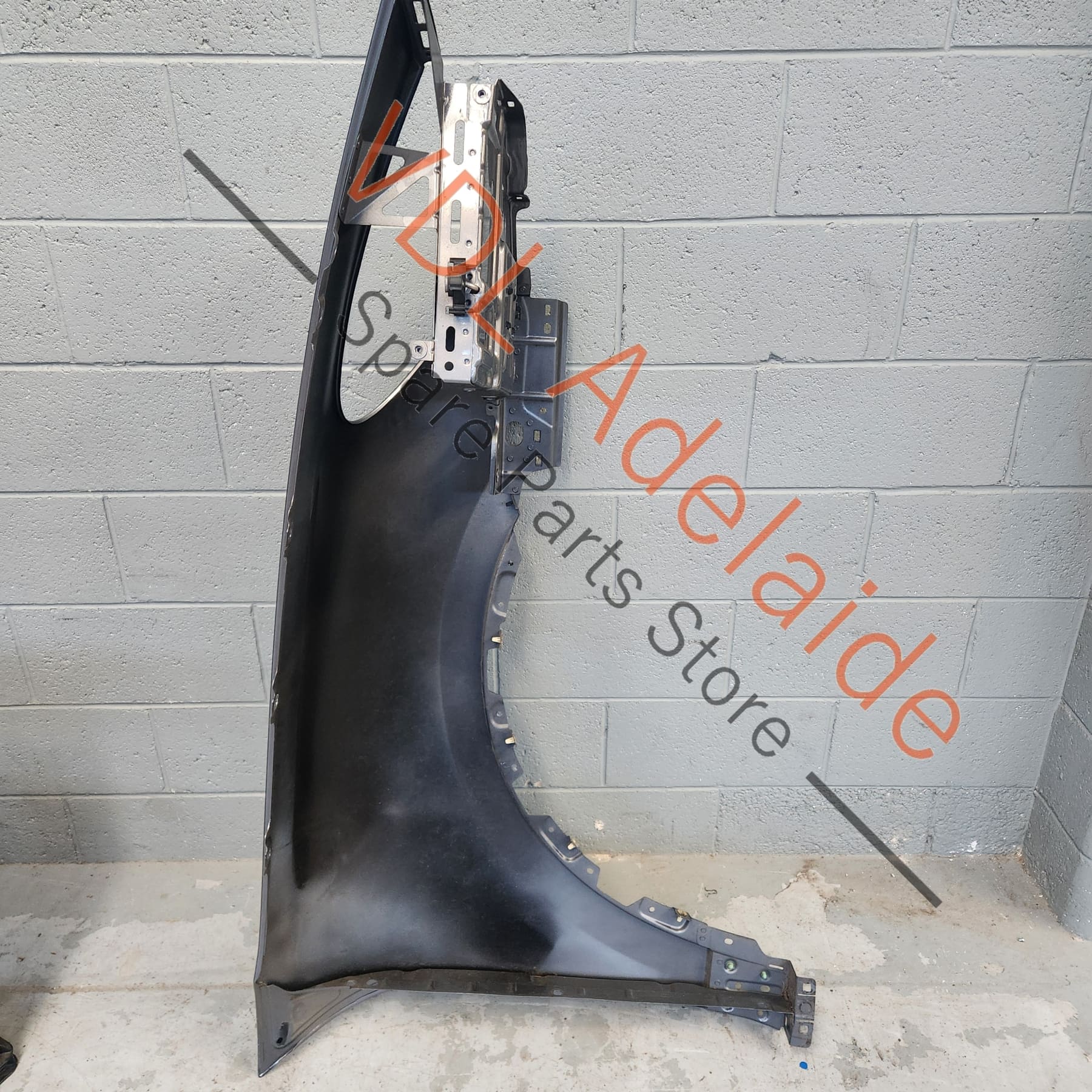     Porsche Cayenne 958 Front Left Fender Mudguard Panel Meteor Gray Metallic M7W/9Q