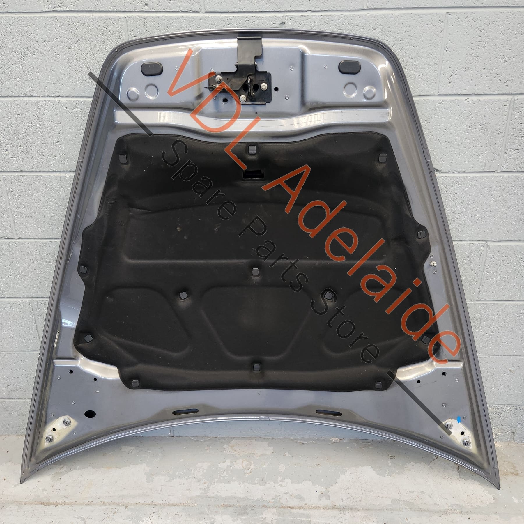     Porsche Cayenne 958 Bonnet Hood Panel Meteor Gray Metallic M7W/9Q 95851101106