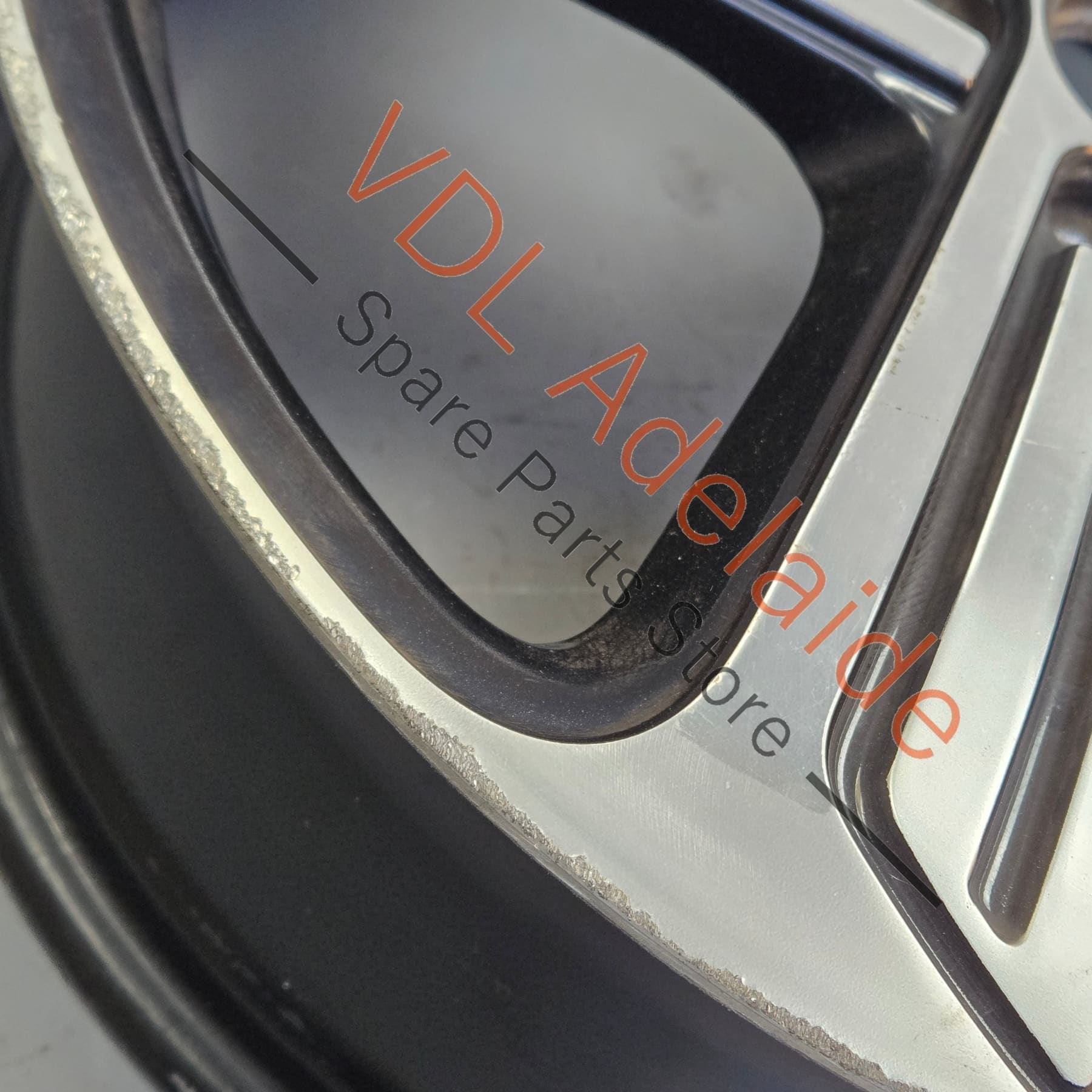     Genuine VW Golf R MK7 5 Spoke CADIZ 19 x 8 ET50 Alloy Wheel Rim #01