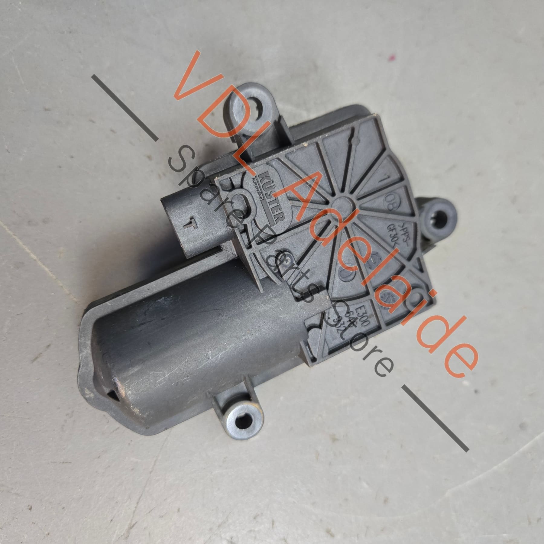 8R0133246B    Audi VW Exhaust Flap Servo Motor with Spring 8R0133246B 4N0133246 4N013324A6A