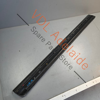 4E0853960C    Audi A8 S8 Front Right Lower Exterior Door Trim Moulding Plastic 4E0853960C