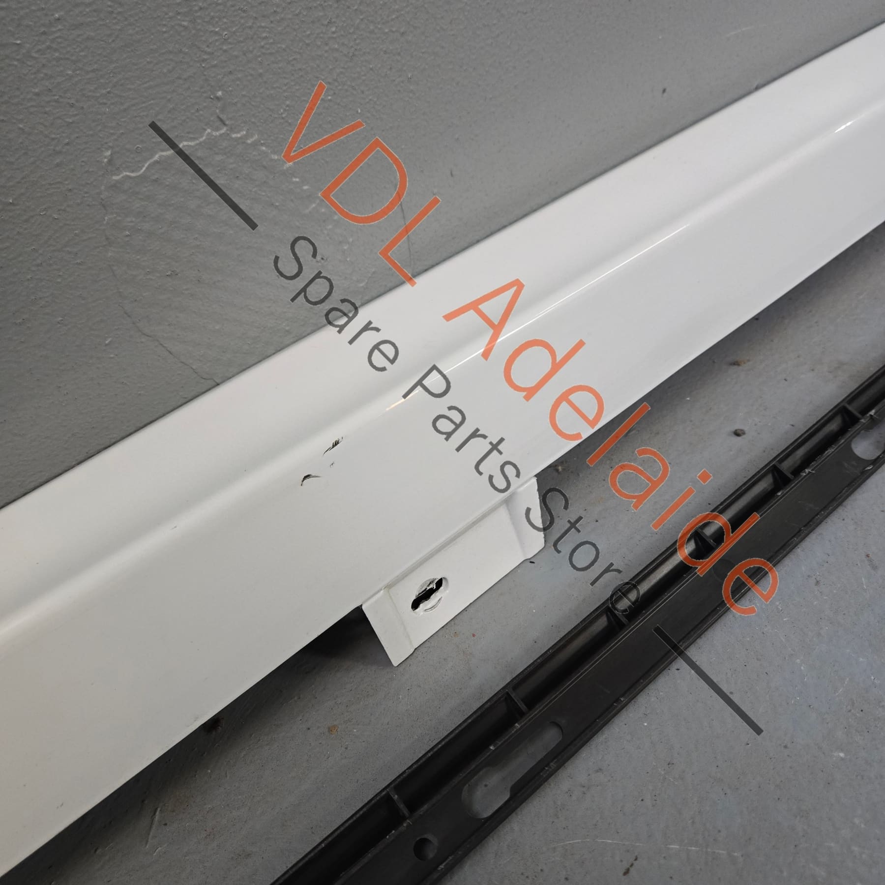     VW Golf R MK7 Side Skirt Rocker Panel Trim Right 5G0853856