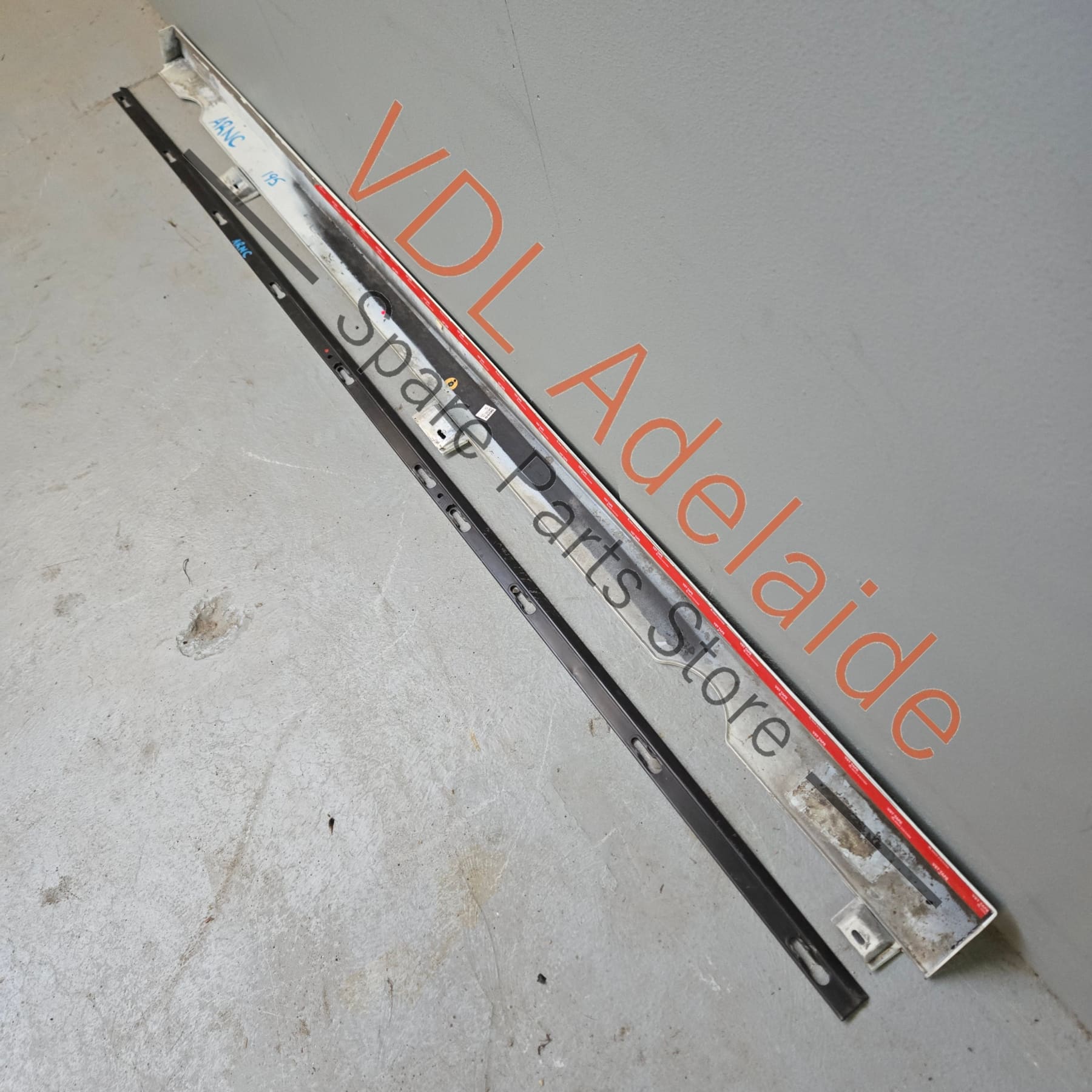     VW Golf R MK7 Side Skirt Rocker Panel Trim Right 5G0853856