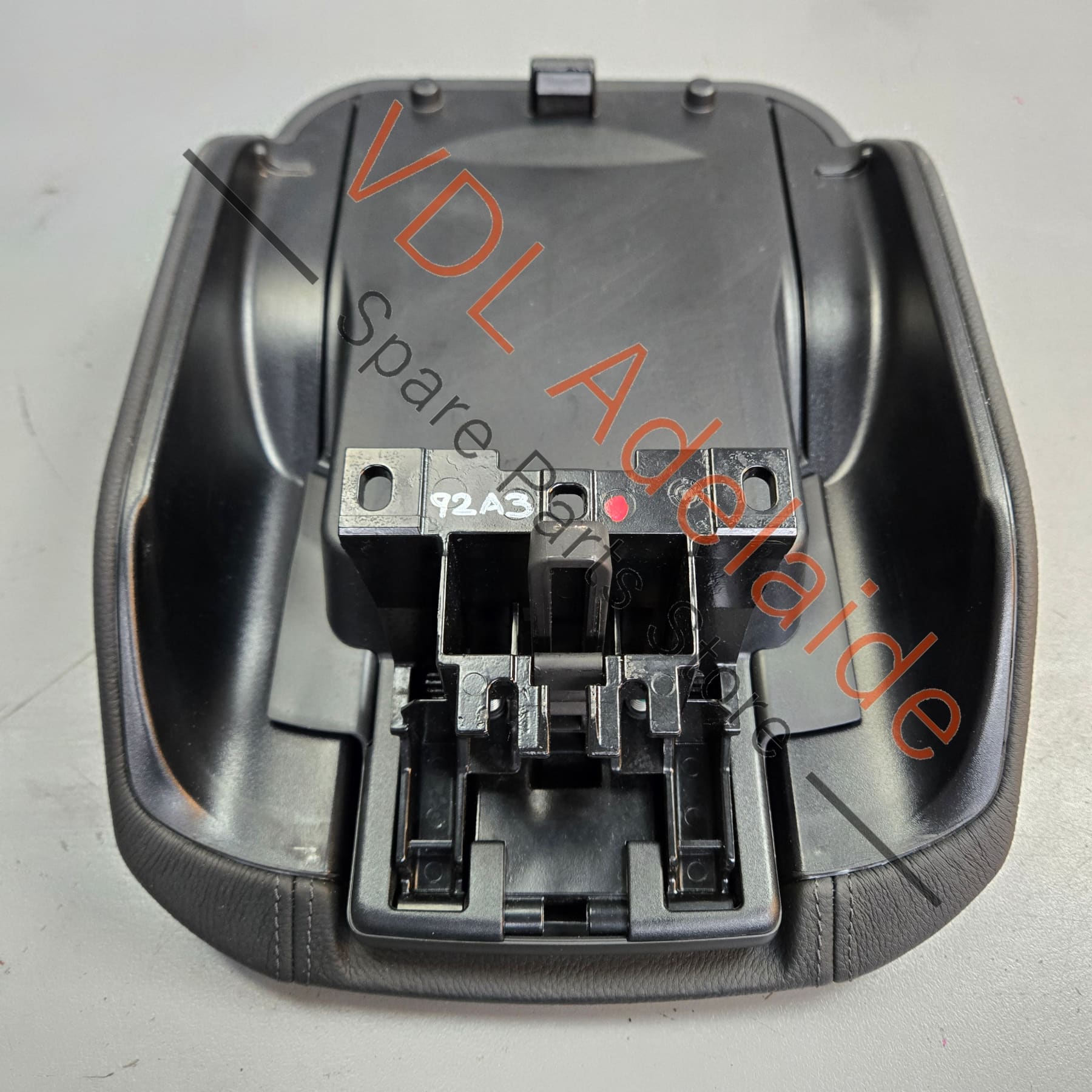 958 553 207 40 21U    Porsche Cayenne 958 Black Leather Armrest Arm Rest Console lid 95855320700 21U