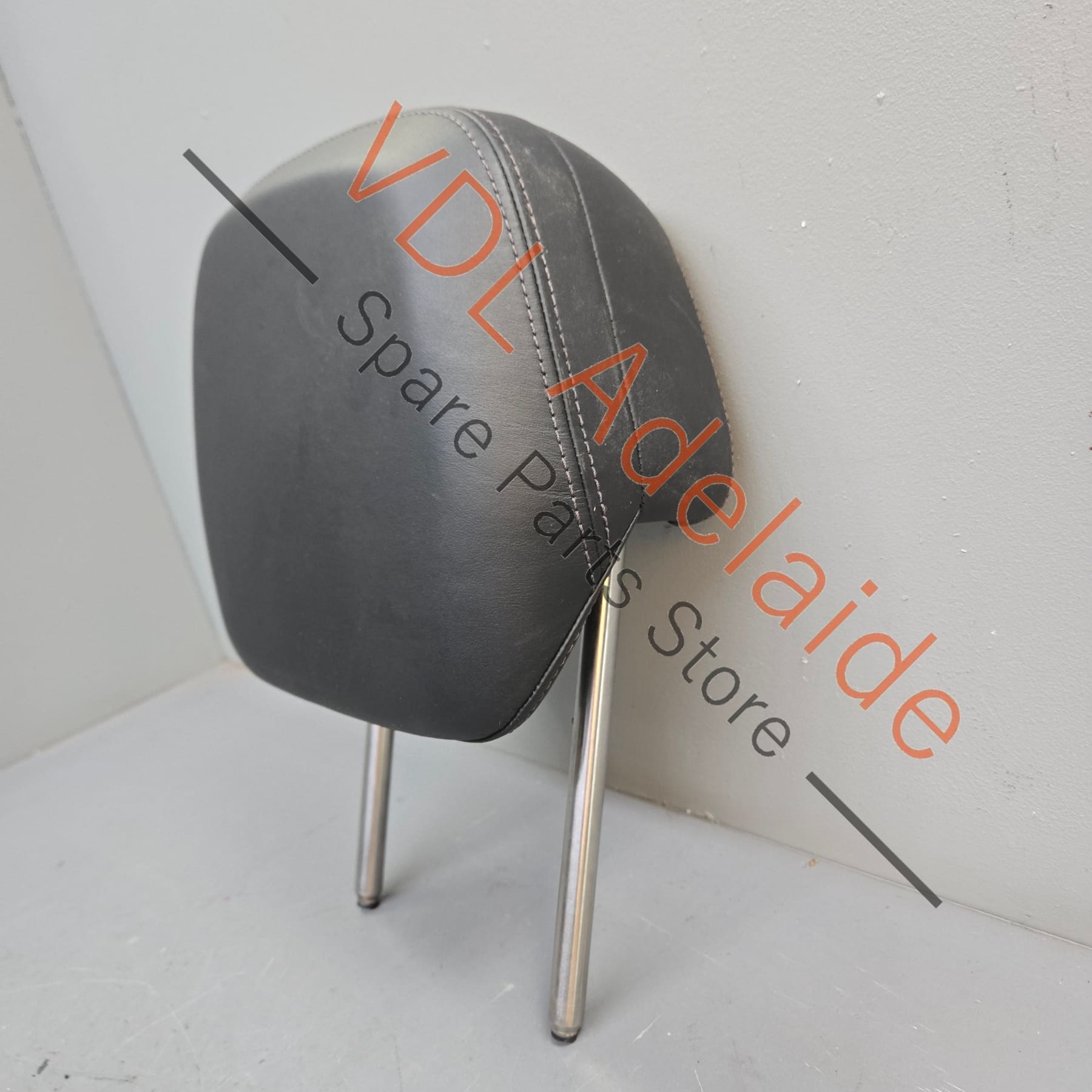     Porsche Cayenne 958 Head Rest Headrest Black Leather Rear Seat Right 95852282200 8YR