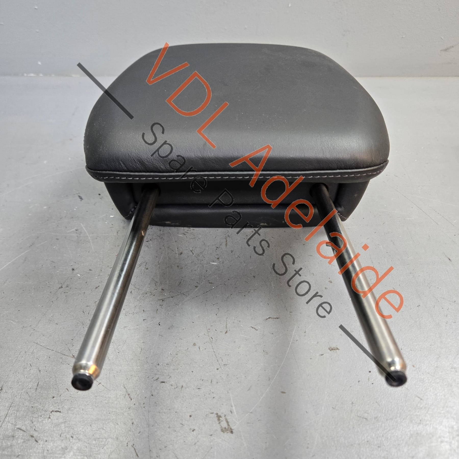    Porsche Cayenne 958 Head Rest Headrest Black Leather Rear Seat Right 95852282200 8YR