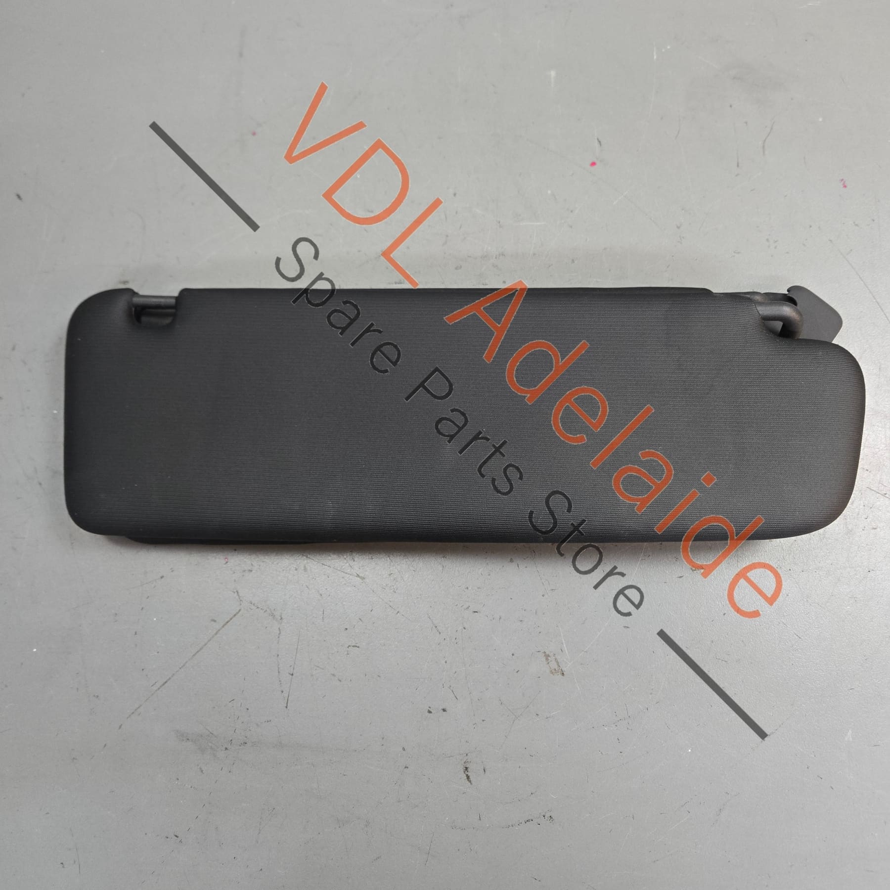 7P0857551    Porsche Cayenne 958 Left Side Sun Visor 95873155127 AY1 7P0857551