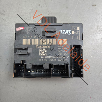958 618 792 03    Porsche Cayenne 958 92A Front Passenger Door Control Unit 7PP959792K 95861879203