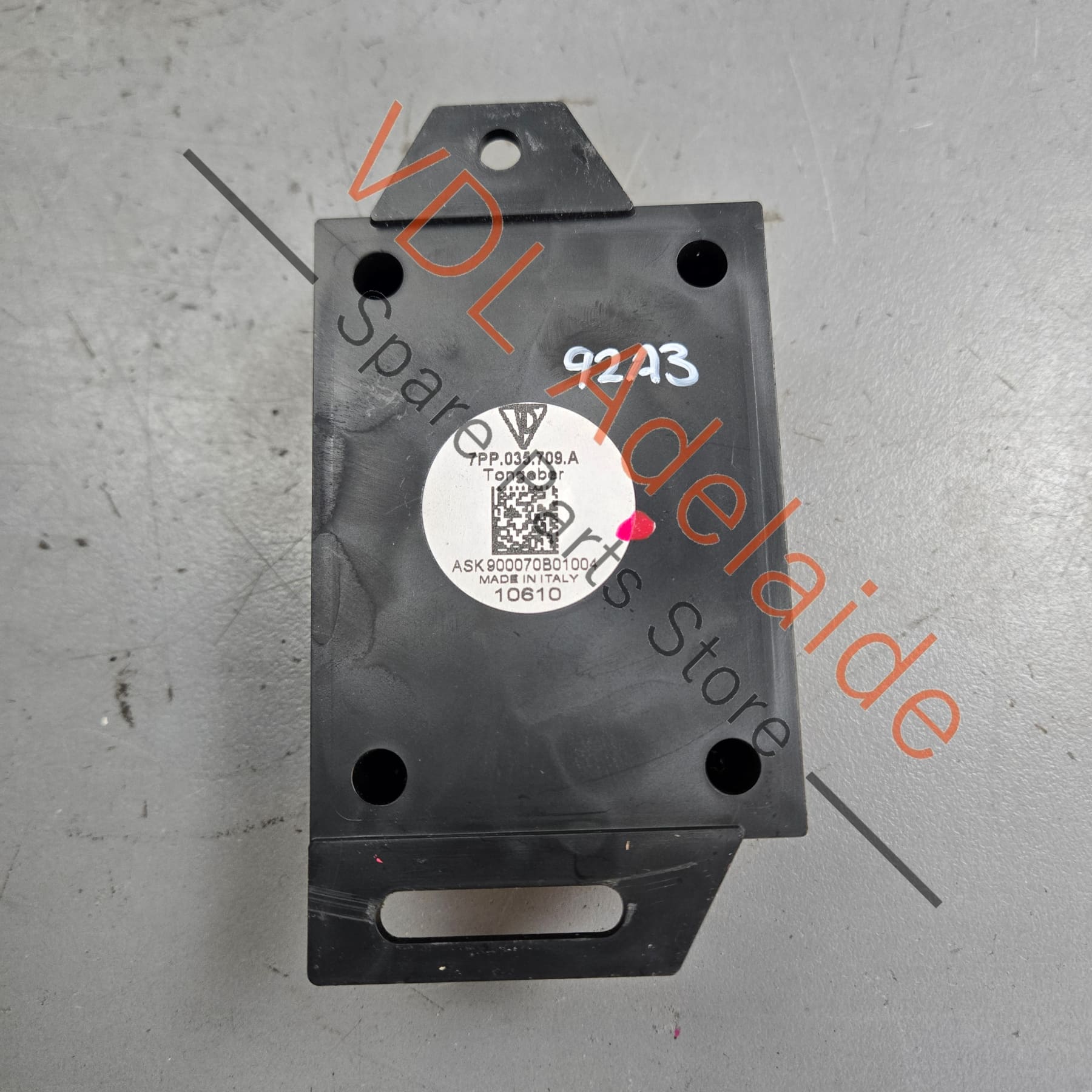     Audi VW Porsche Reverse Parking Aid Beeper Speaker 7PP035709A