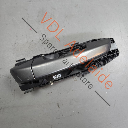 958 531 885 00    Porsche Cayenne 958 Right Passenger Drivers Exterior Door Handle 95853120600 95853288500