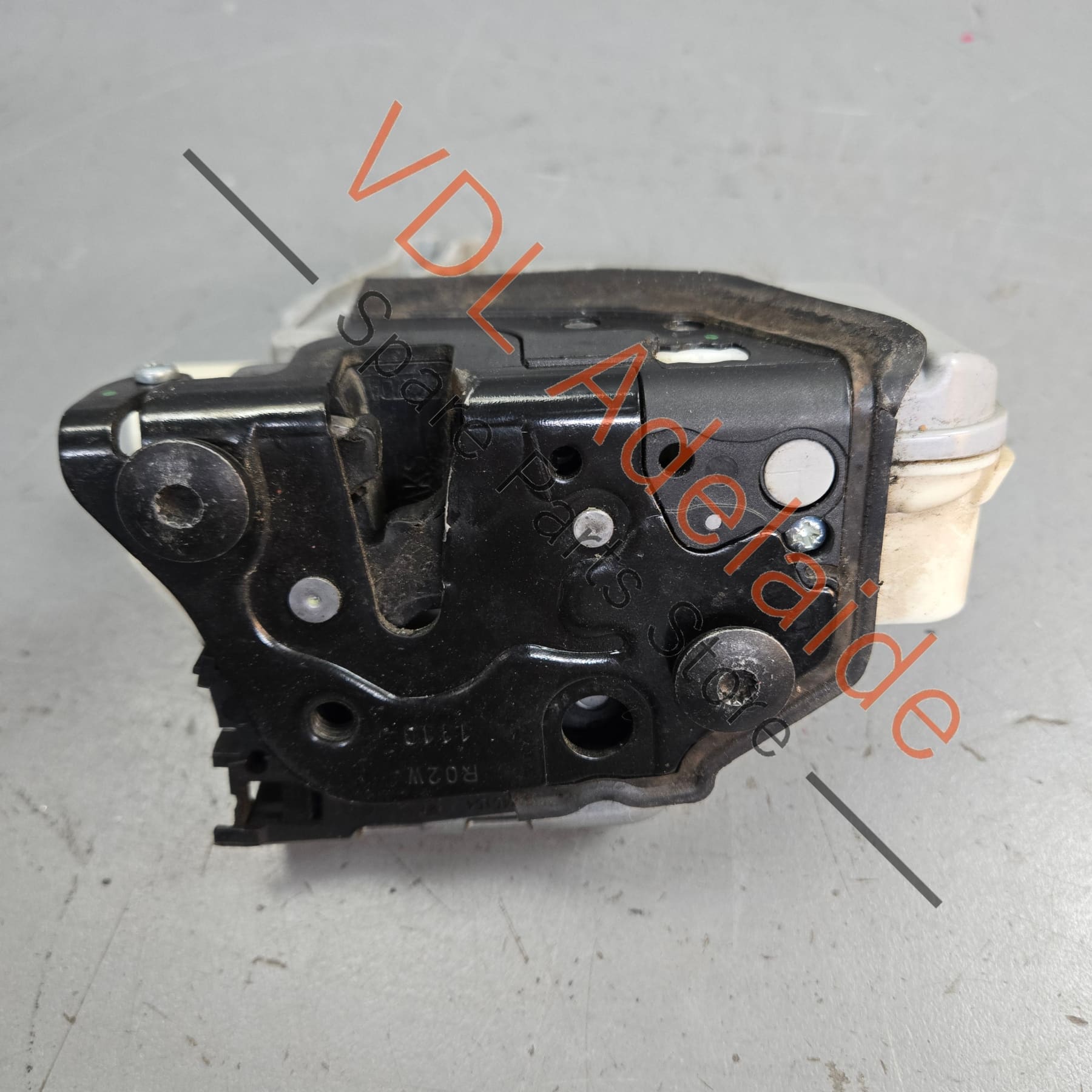 9A7 837 416 01    Genuine Porsche Cayenne 958 Right Front Door Lock Mechanism 8J2837016A 9A783741601 Also for Audi VW
