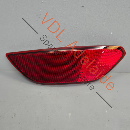 7P5 945 105    Porsche Cayenne 958 Left Rear Bumper Reflector 958945105 7P5945105