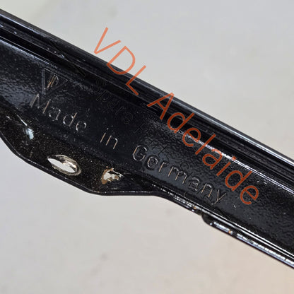 7P5853589B    Porsche Cayenne Rear Left Door C Pillar Exterior Moulding Trim 95855958901 GW1 7P5853589B Gloss Black