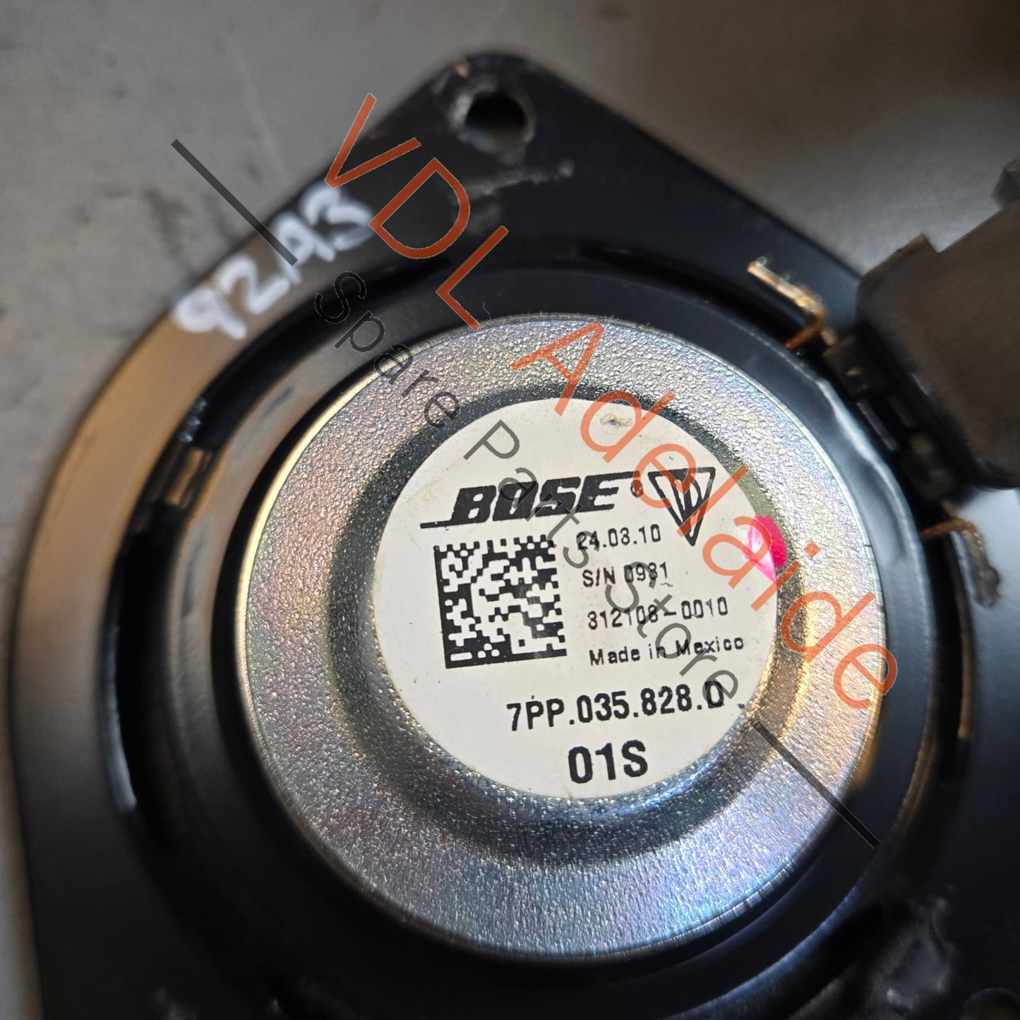7PP035454E    Porsche Cayenne 958 Bose Speaker Set High & Mid 7PP035454E 7PP035415F