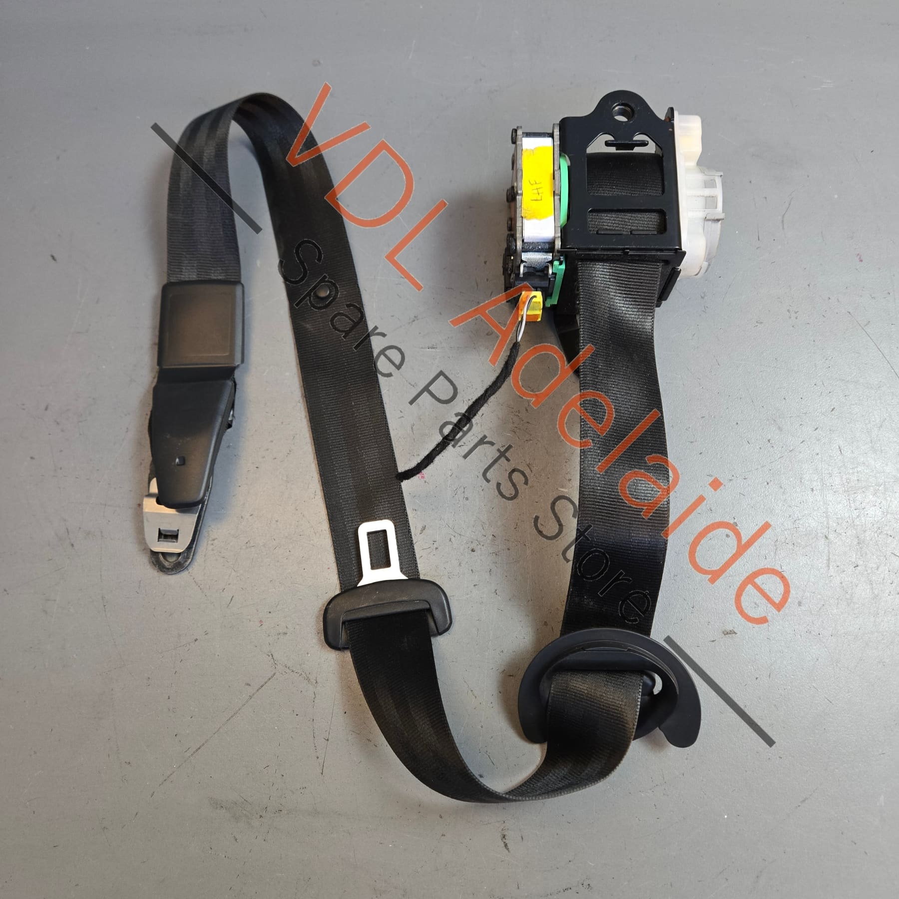 7P0857705 958 803 001 02 HCP   Porsche Cayenne 958 92A Front Left Seatbelt 7P0857705 95880300102 HCP