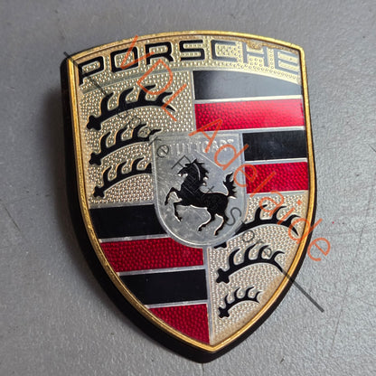 9P1853601    Porsche Crest Badge Emblem 9P1853601
