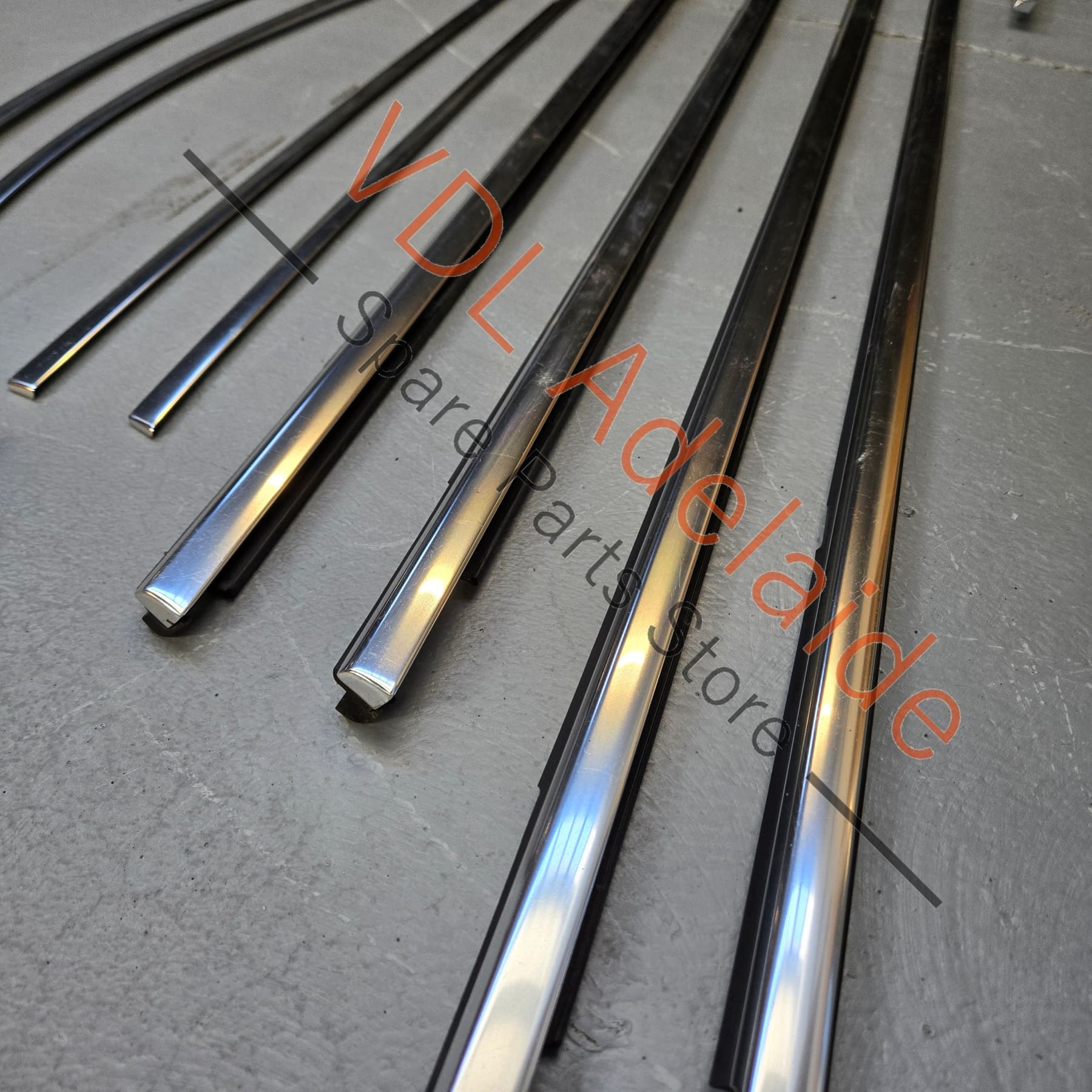 958 559 985 00 7Z7 958 559 995 21 7Z7   Porsche 92A 958 Set of Window Chrome Trims Polished Aluminium