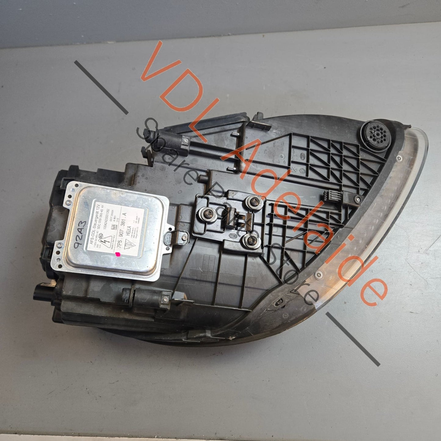 7P5941031S 95863117512 958 618 381 01  Porsche Cayenne 958 Left Xenon Headlight 95863117512 7P5941031S