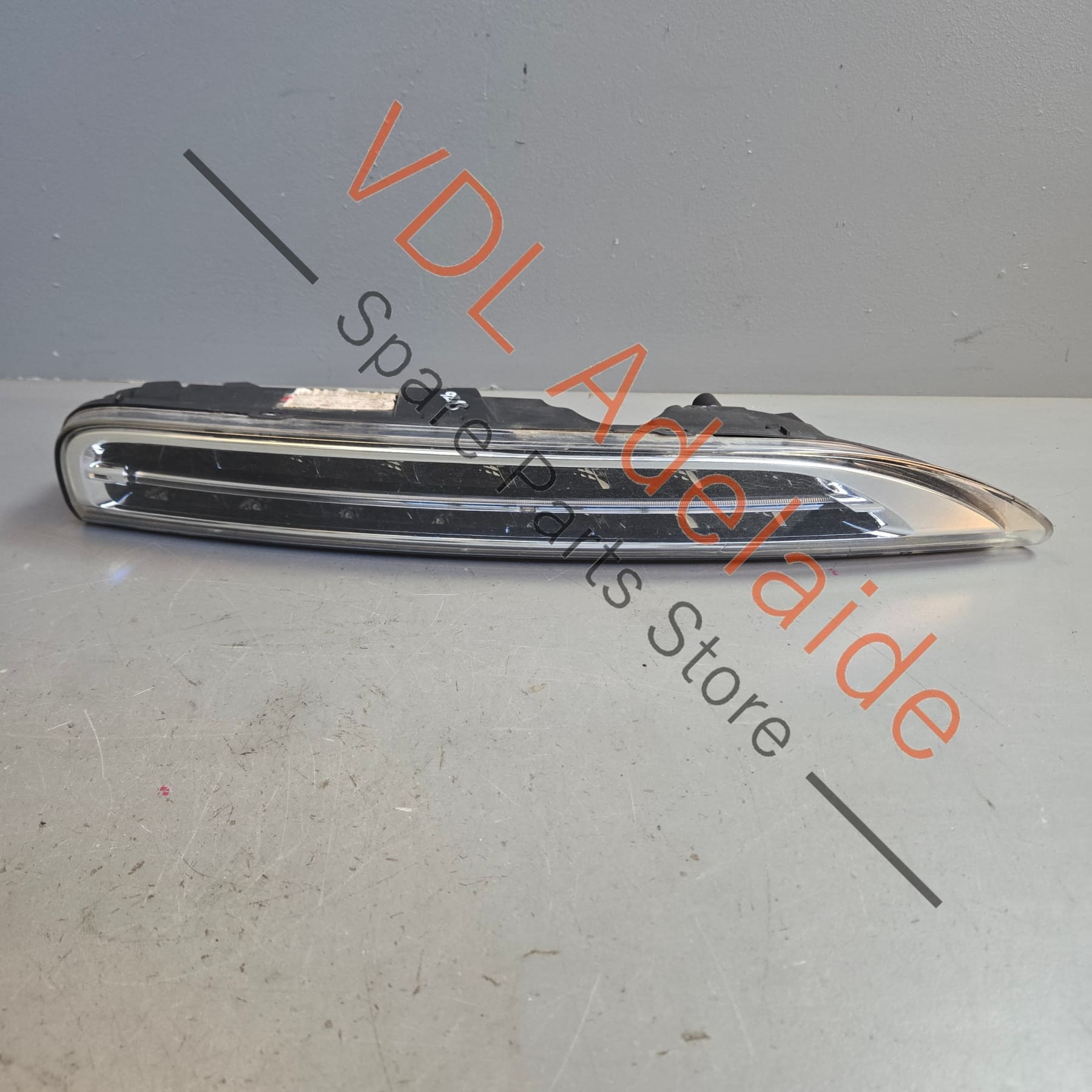 958 631 182 00    Genuine Porsche Cayenne 958 Right Lower DRL Additional Headlight 95863118200