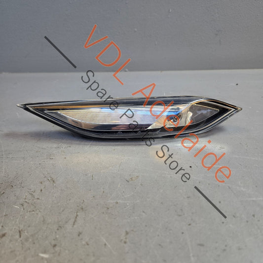 
958 631 101 00 7P5949101   Genuine Porsche Cayenne 958 Left Side Fender Blinker Indicator 95863110100 7P5949101