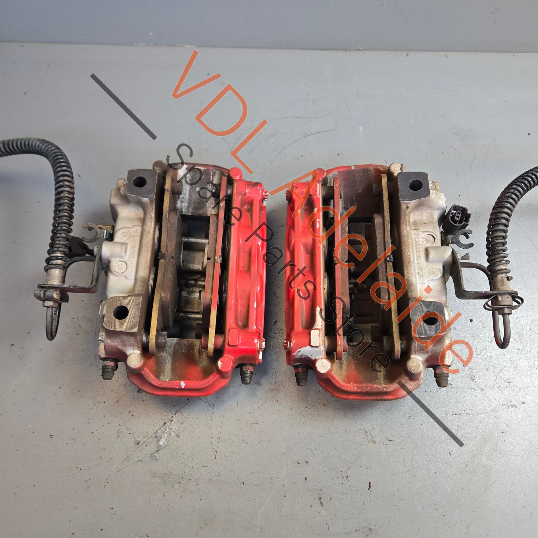 7P0 615 423 7P5 615 423 AG 958 352 423 40 958 352 424 40 Pair of Porsche Cayenne 955 957 958 Rear Brake Calipers Brembo 330mm 4x Piston