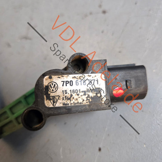 7P0616571 95833107700   Porsche Cayenne 958 Rear Level Sensor 7P0616571 95833107700