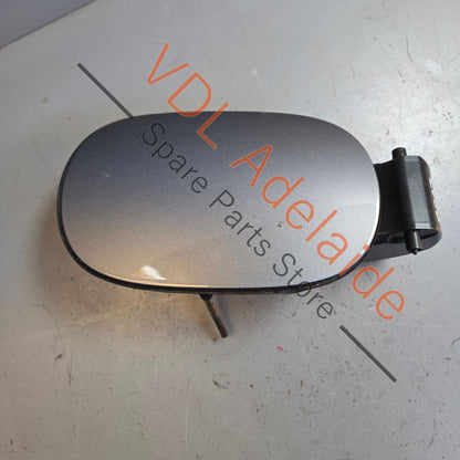7P5809857A 958 504 909 00   Porsche Cayenne 958 Fuel Door Flap Lid Cap 7P5809857A Meteor Gray Metallic M7W/9Q 95850490900